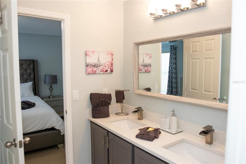 For Rent: $3,800 (5 beds, 3 baths, 2609 Square Feet)