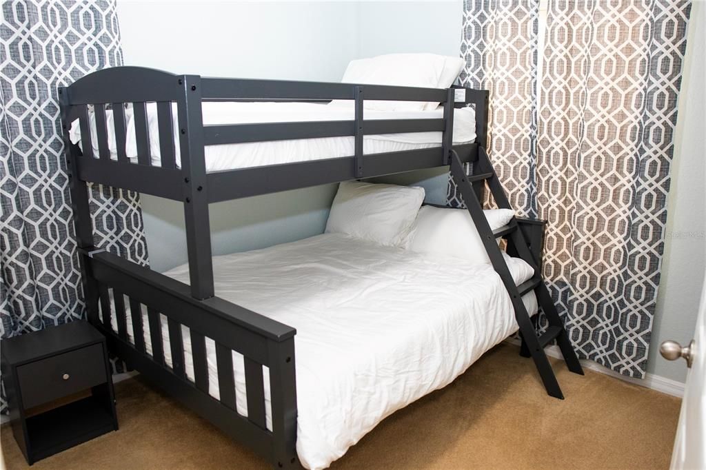 For Rent: $3,800 (5 beds, 3 baths, 2609 Square Feet)