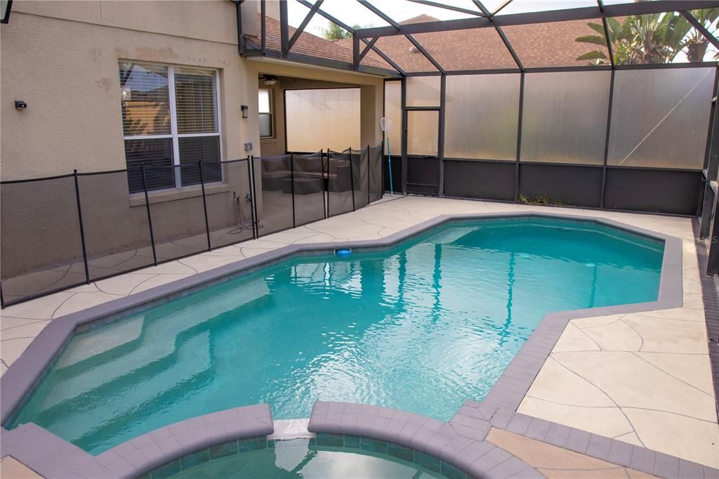 For Rent: $3,800 (5 beds, 3 baths, 2609 Square Feet)