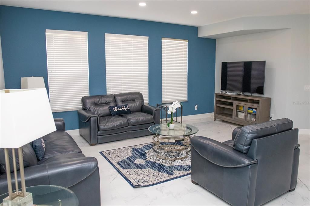 For Rent: $3,800 (5 beds, 3 baths, 2609 Square Feet)