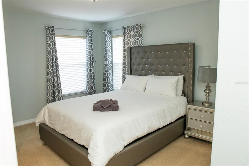 For Rent: $3,800 (5 beds, 3 baths, 2609 Square Feet)