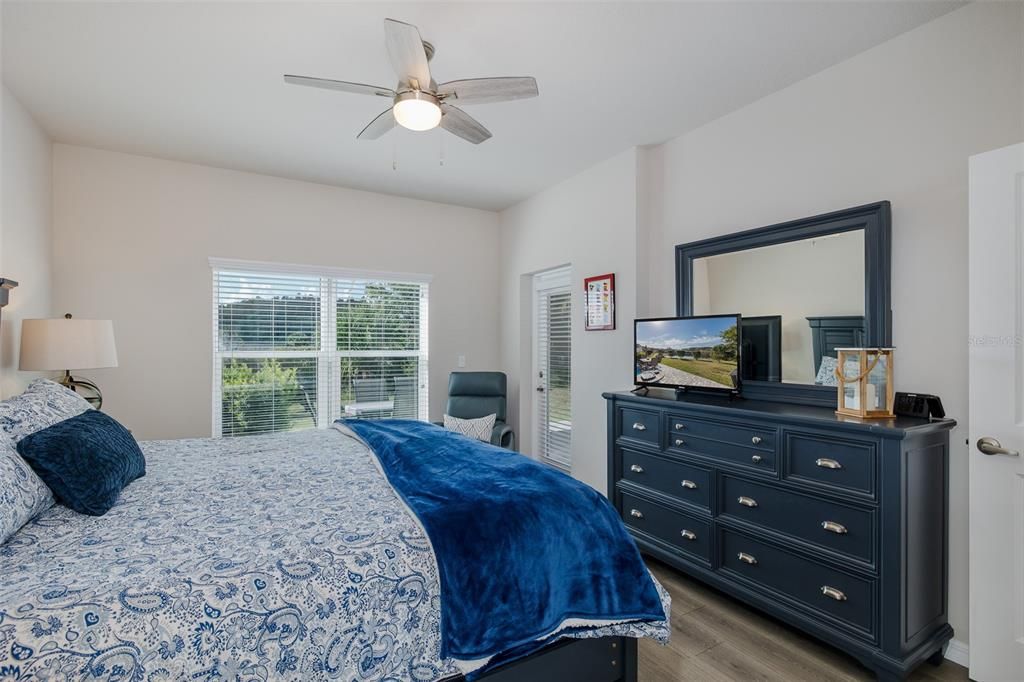 For Sale: $398,000 (3 beds, 2 baths, 1991 Square Feet)