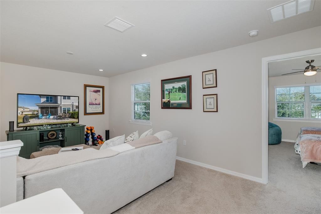 For Sale: $398,000 (3 beds, 2 baths, 1991 Square Feet)