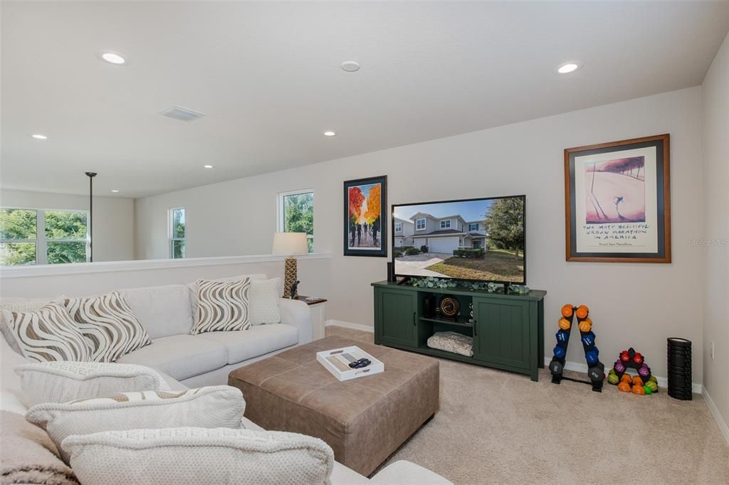 For Sale: $398,000 (3 beds, 2 baths, 1991 Square Feet)