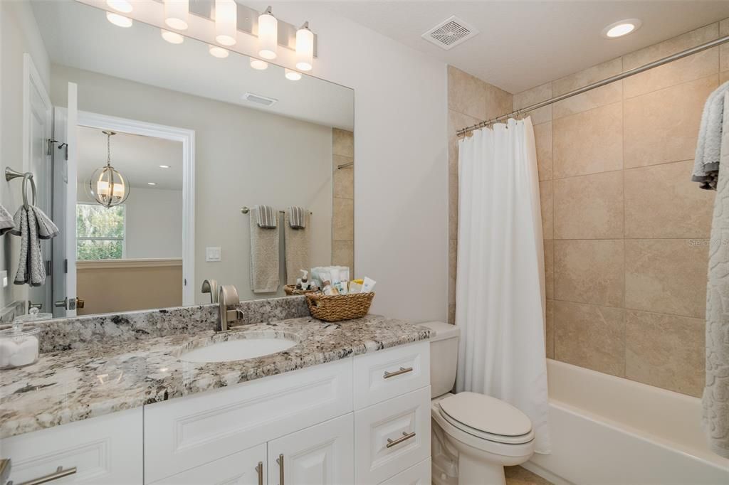 For Sale: $398,000 (3 beds, 2 baths, 1991 Square Feet)