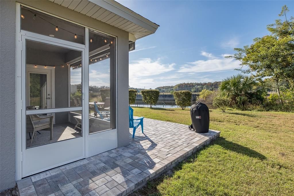 For Sale: $398,000 (3 beds, 2 baths, 1991 Square Feet)