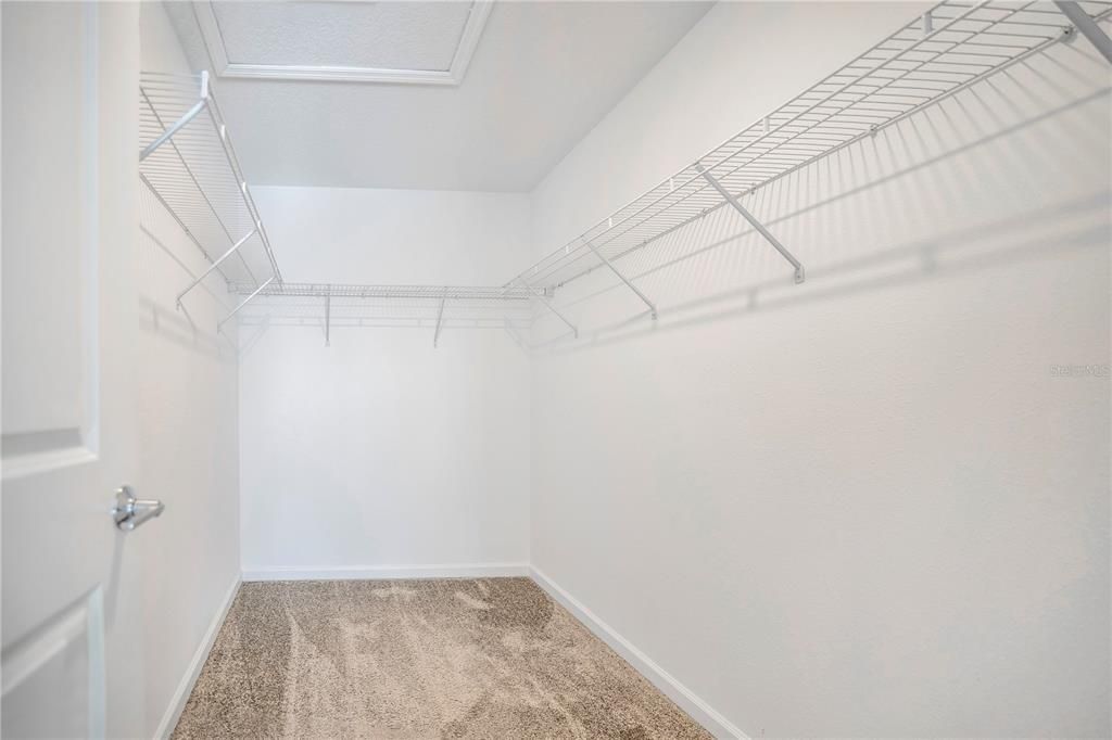 For Rent: $2,700 (3 beds, 2 baths, 1636 Square Feet)