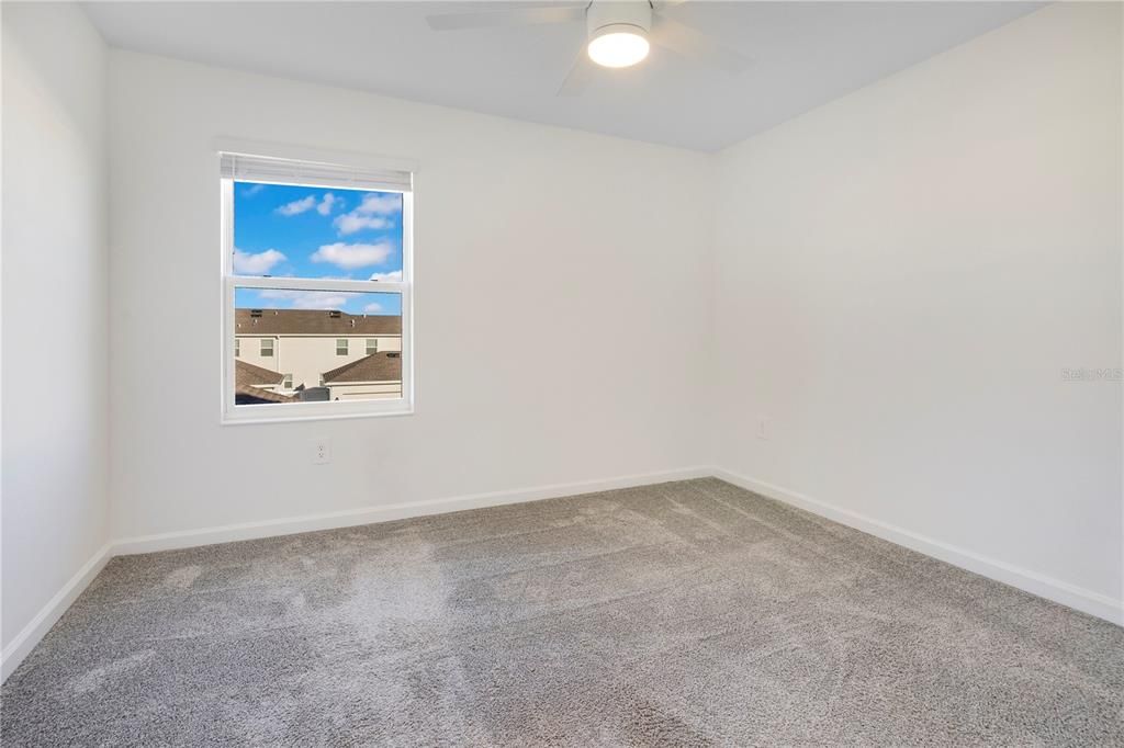 For Rent: $2,700 (3 beds, 2 baths, 1636 Square Feet)