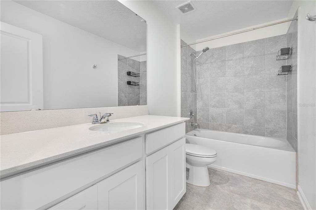 For Rent: $2,700 (3 beds, 2 baths, 1636 Square Feet)