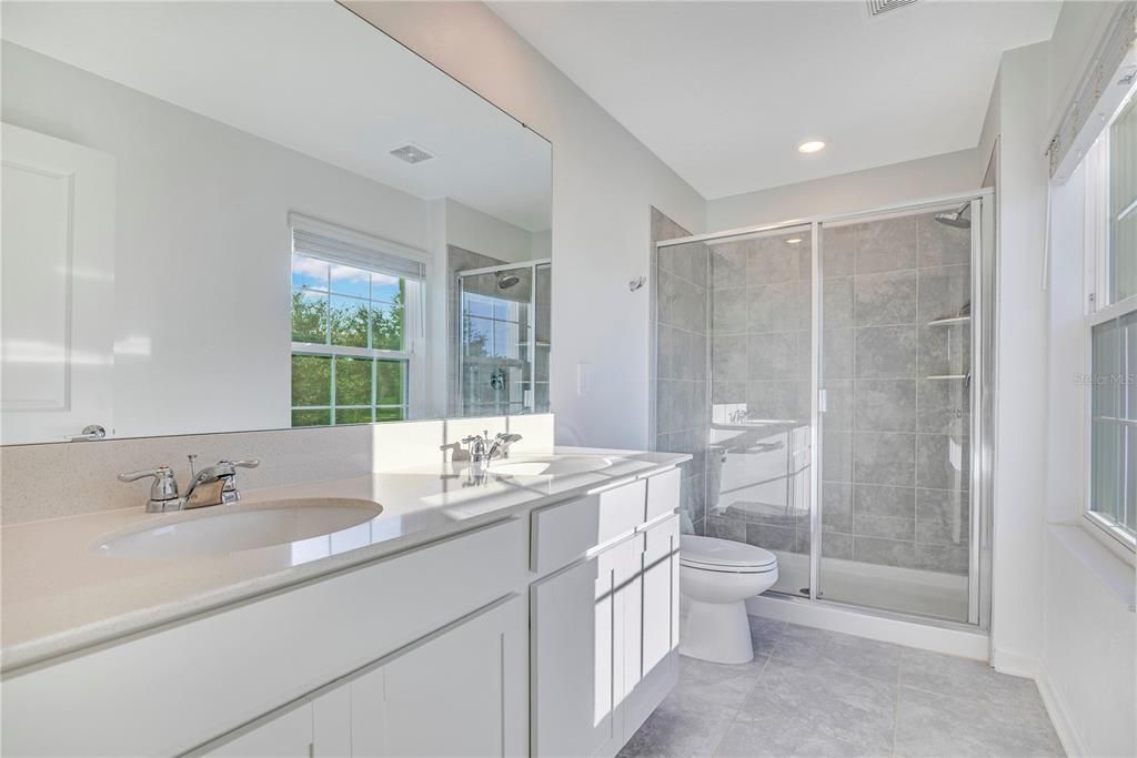 For Rent: $2,700 (3 beds, 2 baths, 1636 Square Feet)