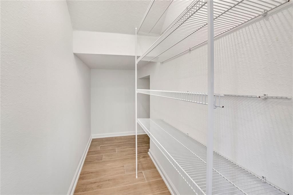 For Rent: $2,700 (3 beds, 2 baths, 1636 Square Feet)