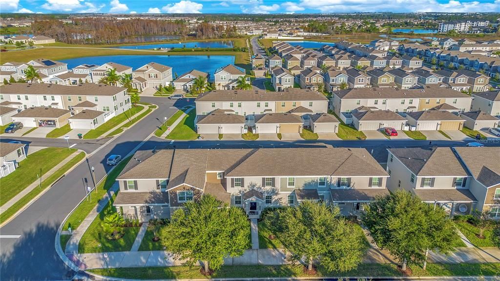 For Rent: $2,700 (3 beds, 2 baths, 1636 Square Feet)