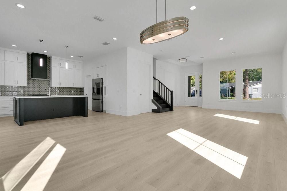 For Sale: $1,085,000 (5 beds, 3 baths, 3107 Square Feet)