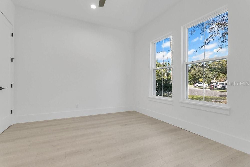 For Sale: $1,085,000 (5 beds, 3 baths, 3107 Square Feet)