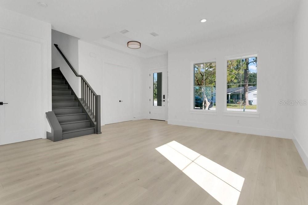 For Sale: $1,085,000 (5 beds, 3 baths, 3107 Square Feet)