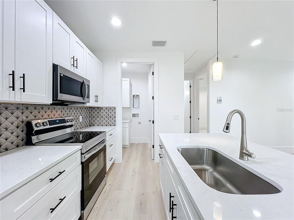 For Sale: $1,085,000 (5 beds, 3 baths, 3107 Square Feet)