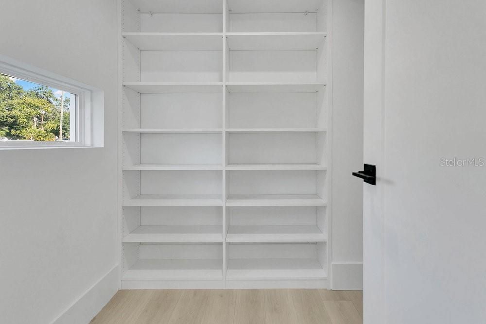 For Sale: $1,085,000 (5 beds, 3 baths, 3107 Square Feet)