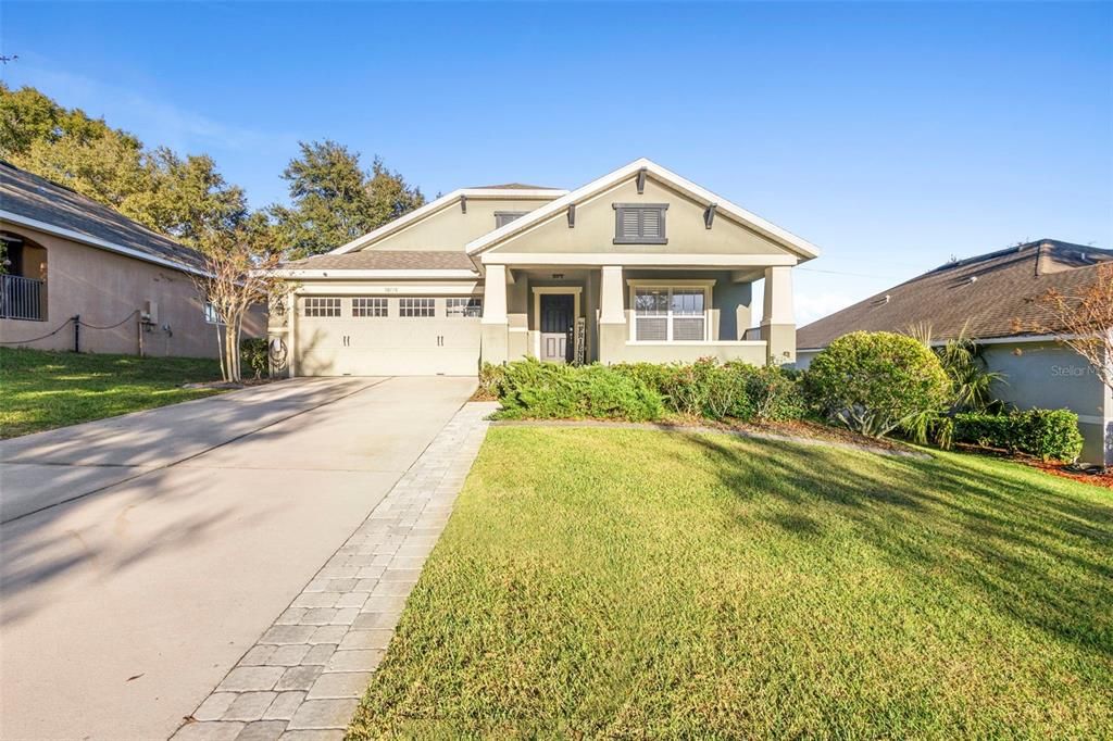 En Venta: $435,000 (4 camas, 2 baños, 1955 Pies cuadrados)