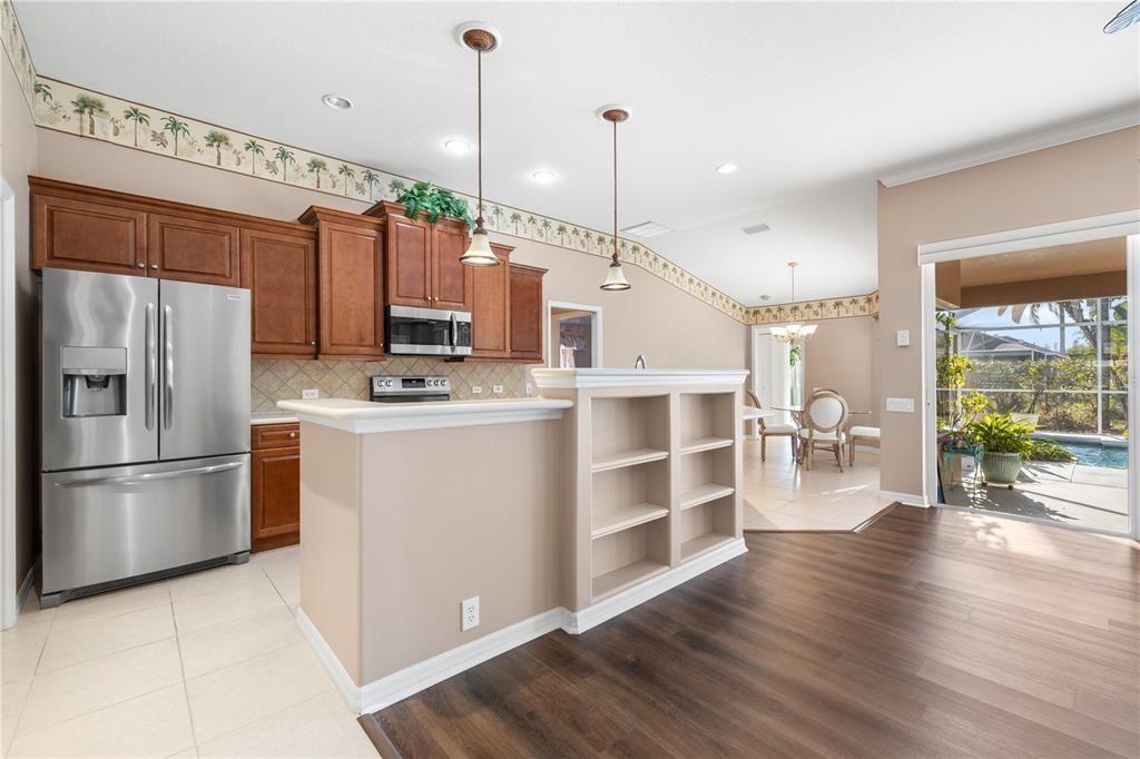 待售: $550,000 (4 贝兹, 3 浴室, 2179 平方英尺)