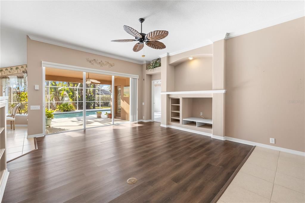 待售: $550,000 (4 贝兹, 3 浴室, 2179 平方英尺)