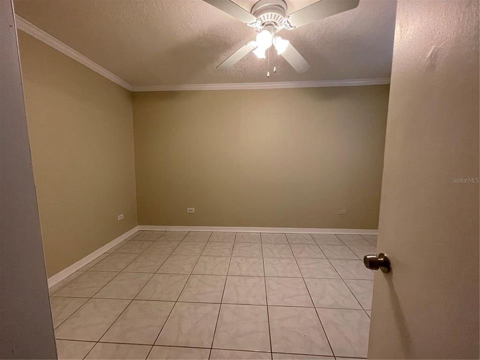 For Rent: $2,350 (3 beds, 1 baths, 1241 Square Feet)