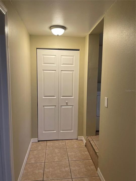 For Rent: $2,350 (3 beds, 1 baths, 1241 Square Feet)