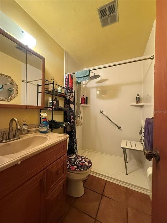 For Sale: $249,900 (4 beds, 2 baths, 1422 Square Feet)