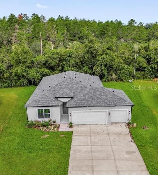 For Sale: $324,900 (4 beds, 3 baths, 1990 Square Feet)