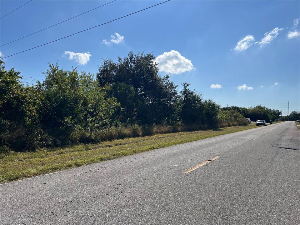 Activo con contrato: $21,000 (0.23 acres)