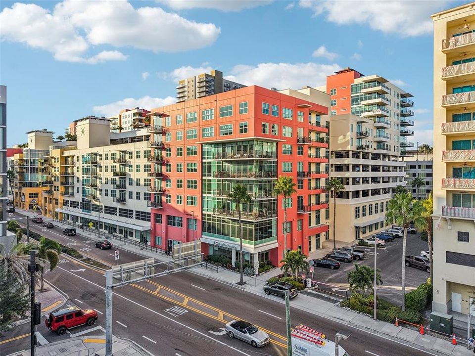 В аренду: $2,800 (2 спален, 1 ванн, 1050 Квадратных фут)