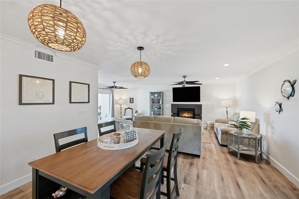 En Venta: $725,000 (2 camas, 2 baños, 1248 Pies cuadrados)