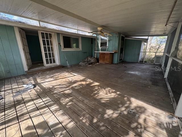 For Sale: $127,500 (2 beds, 1 baths, 936 Square Feet)