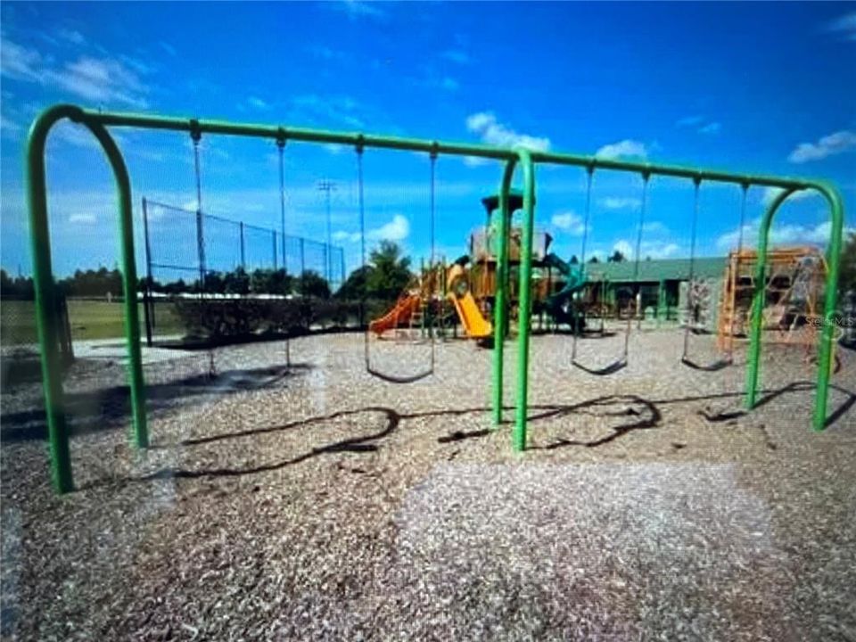 En Venta: $339,900 (5 camas, 3 baños, 2655 Pies cuadrados)