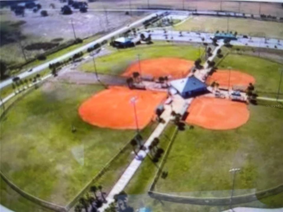 En Venta: $339,900 (5 camas, 3 baños, 2655 Pies cuadrados)