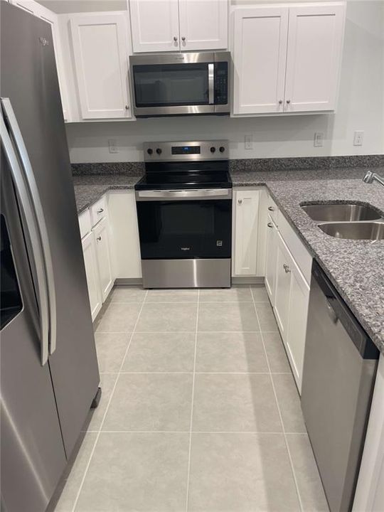 For Rent: $2,500 (3 beds, 2 baths, 1628 Square Feet)