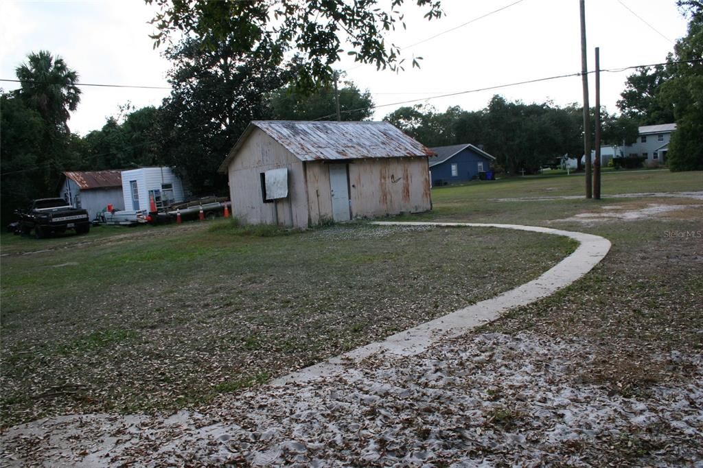 待售: $239,000 (1 贝兹, 1 浴室, 843 平方英尺)