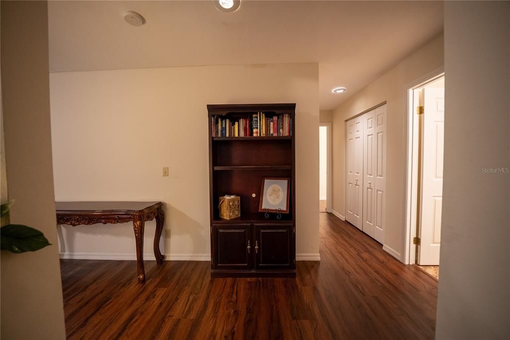 En Venta: $230,000 (2 camas, 2 baños, 1360 Pies cuadrados)