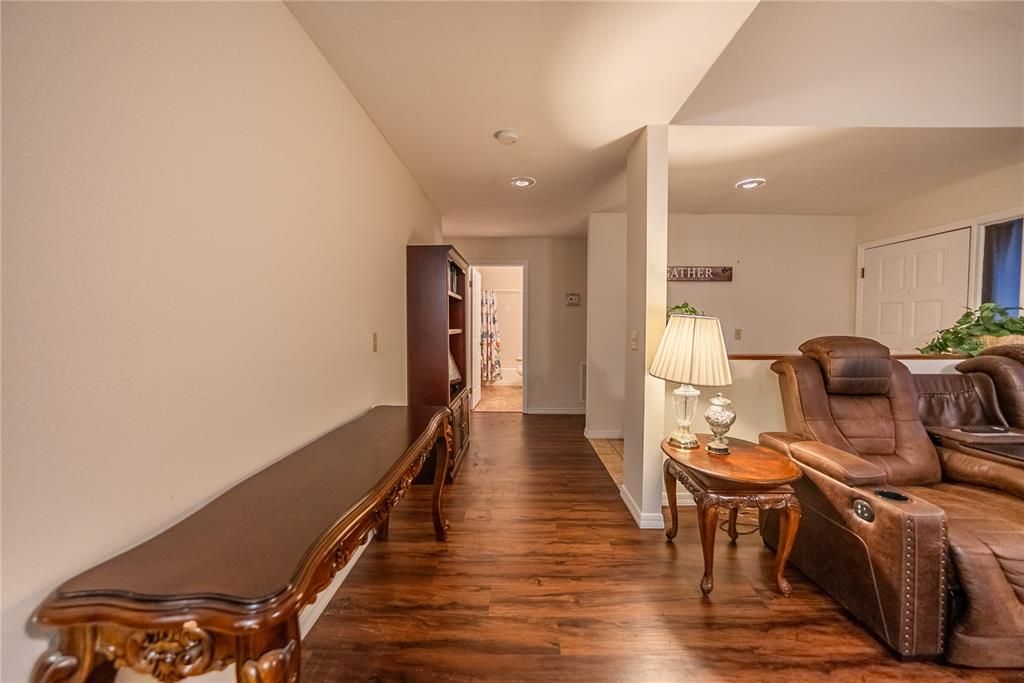 En Venta: $230,000 (2 camas, 2 baños, 1360 Pies cuadrados)