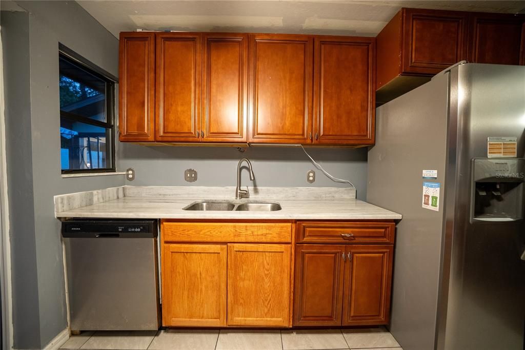 En Venta: $230,000 (2 camas, 2 baños, 1360 Pies cuadrados)