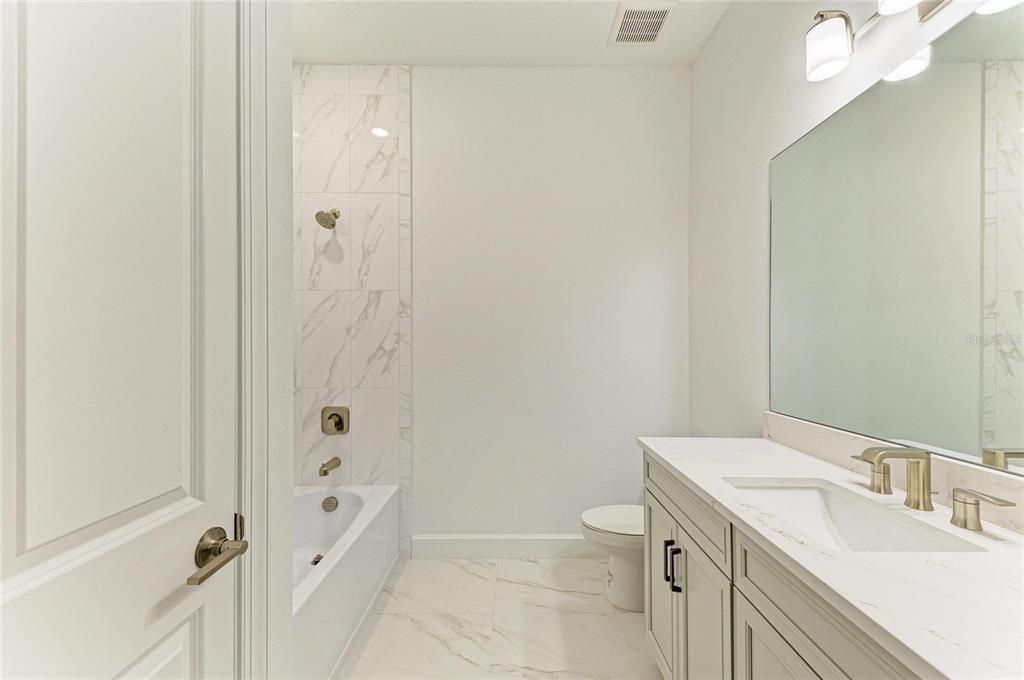 待售: $895,000 (3 贝兹, 3 浴室, 2101 平方英尺)