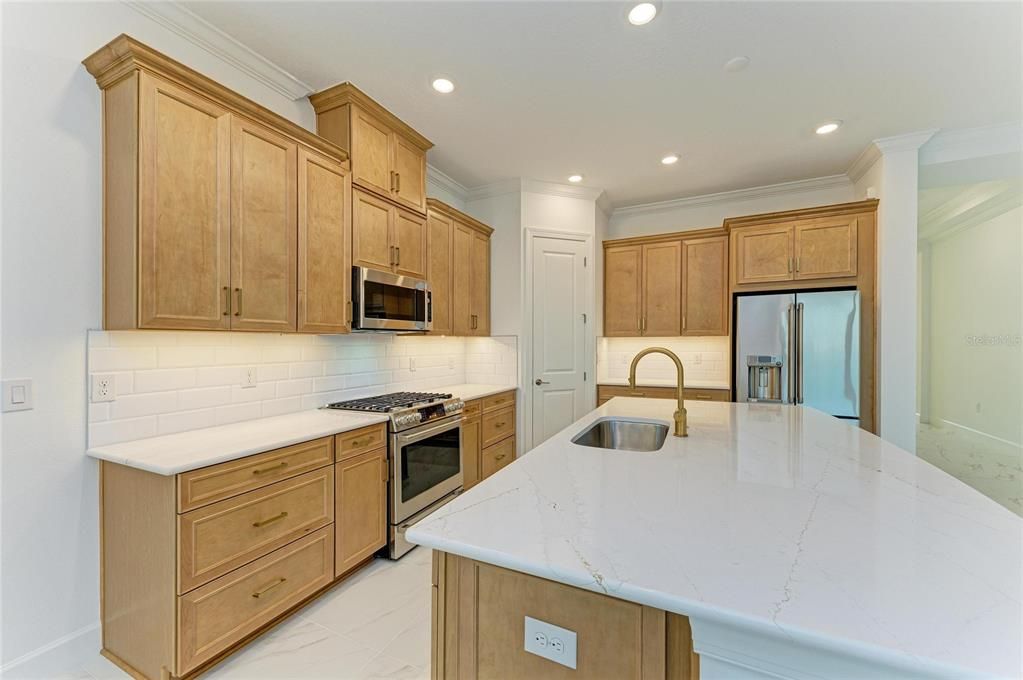 待售: $895,000 (3 贝兹, 3 浴室, 2101 平方英尺)