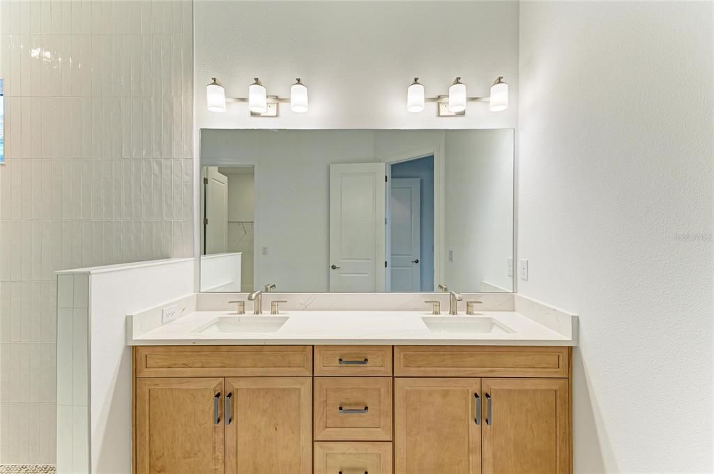 待售: $895,000 (3 贝兹, 3 浴室, 2101 平方英尺)