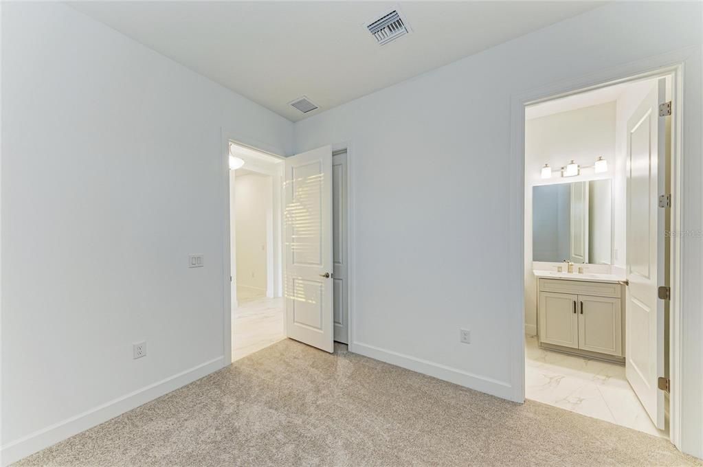 待售: $895,000 (3 贝兹, 3 浴室, 2101 平方英尺)