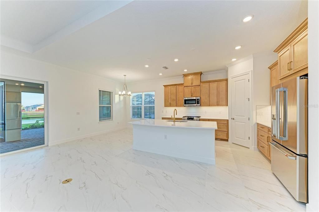 待售: $895,000 (3 贝兹, 3 浴室, 2101 平方英尺)