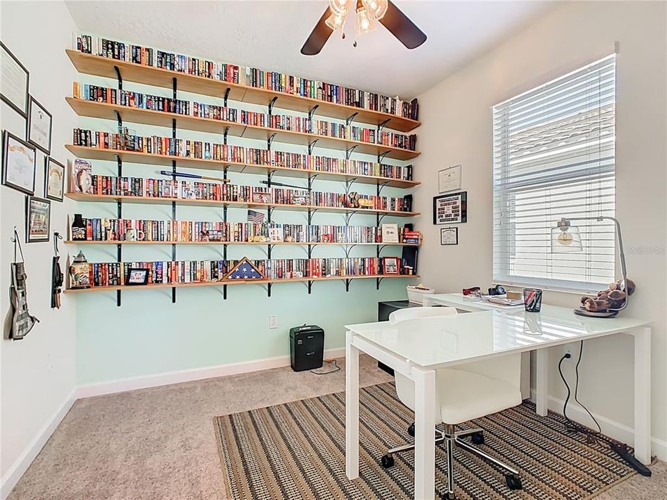 待售: $411,000 (4 贝兹, 3 浴室, 2082 平方英尺)