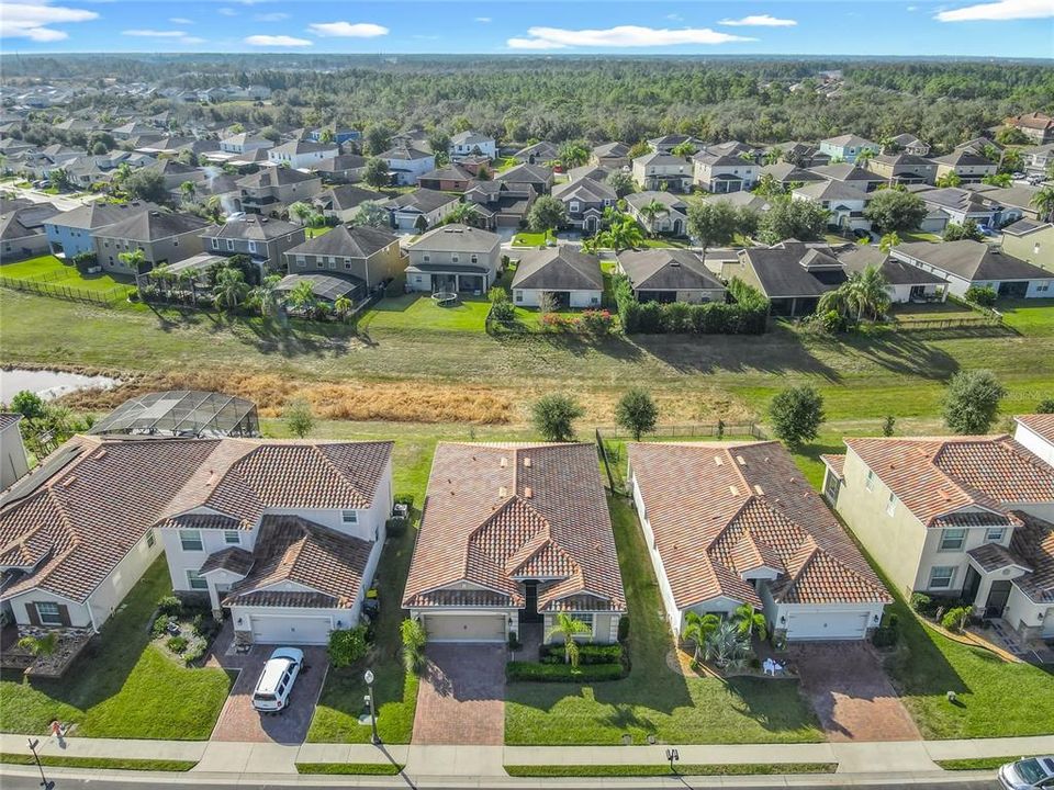 待售: $411,000 (4 贝兹, 3 浴室, 2082 平方英尺)