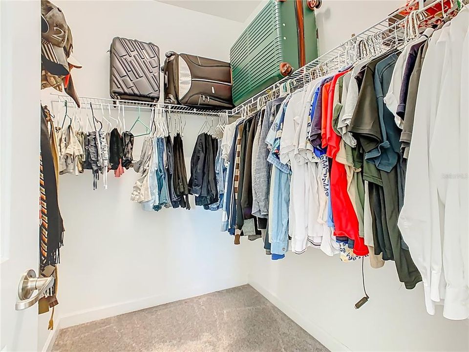 待售: $411,000 (4 贝兹, 3 浴室, 2082 平方英尺)