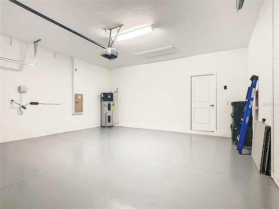 待售: $411,000 (4 贝兹, 3 浴室, 2082 平方英尺)