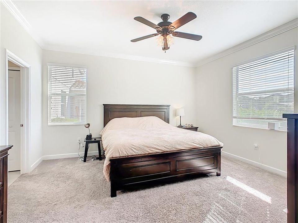 待售: $411,000 (4 贝兹, 3 浴室, 2082 平方英尺)