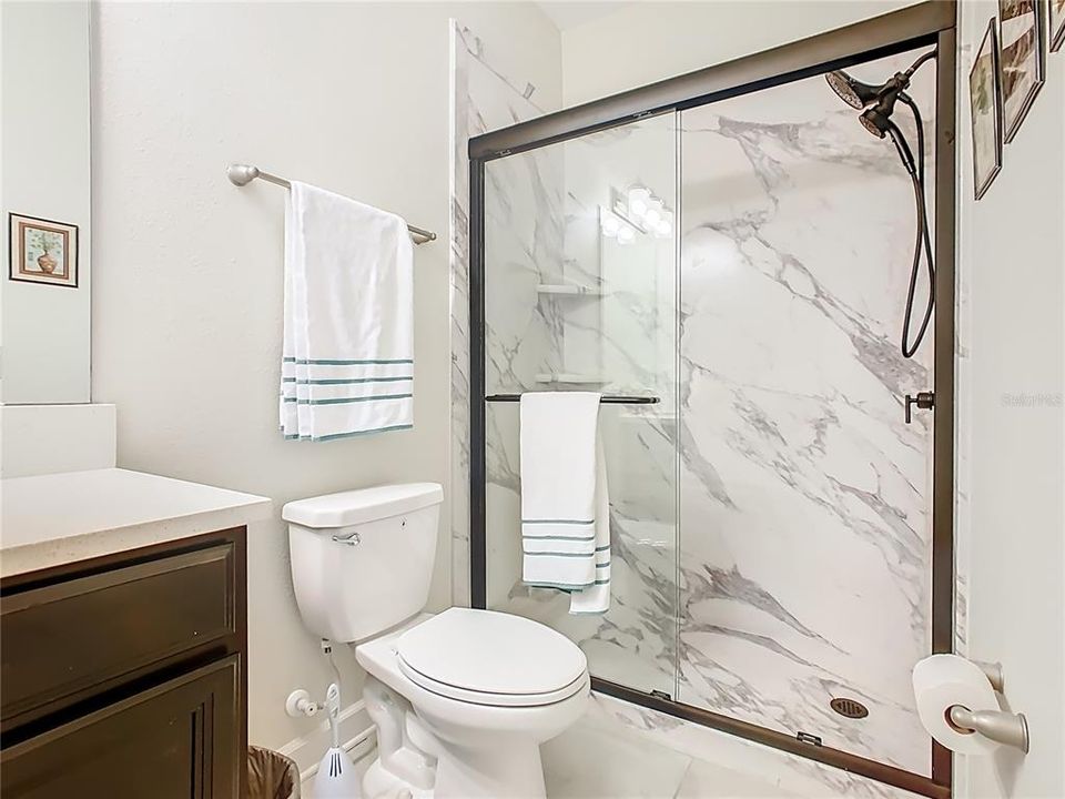 待售: $411,000 (4 贝兹, 3 浴室, 2082 平方英尺)